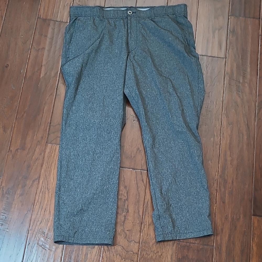 Under Armour Grey Athletic Golf Pants size 40x30